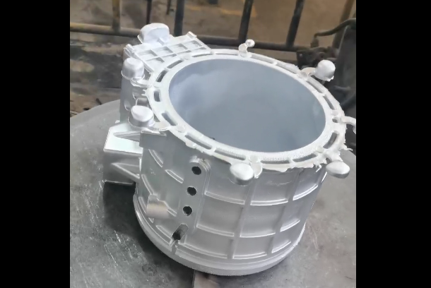 新能源汽車(chē)電機(jī)殼模具的制作方法是什么？使用低壓鑄造有什么優(yōu)勢(shì)？